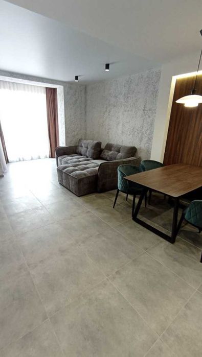 Продам простору   3к квартиру ЖК Аржанова, пр. Слобожанського.