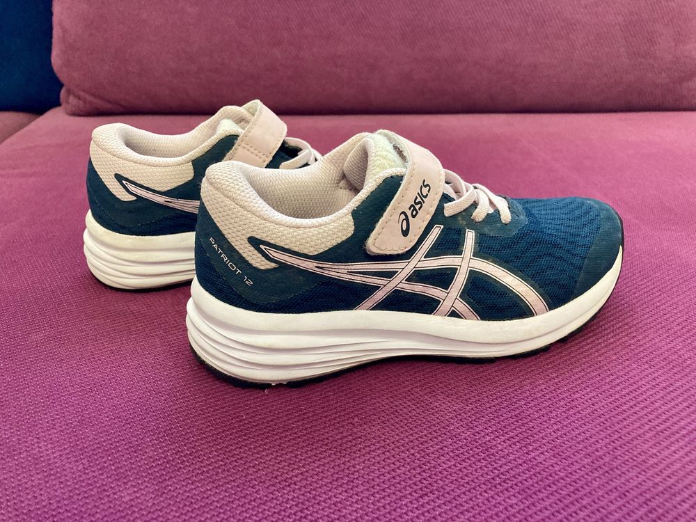 Продам дитячі кросівки Asics Patriot 12 30 р. (18,5 см)