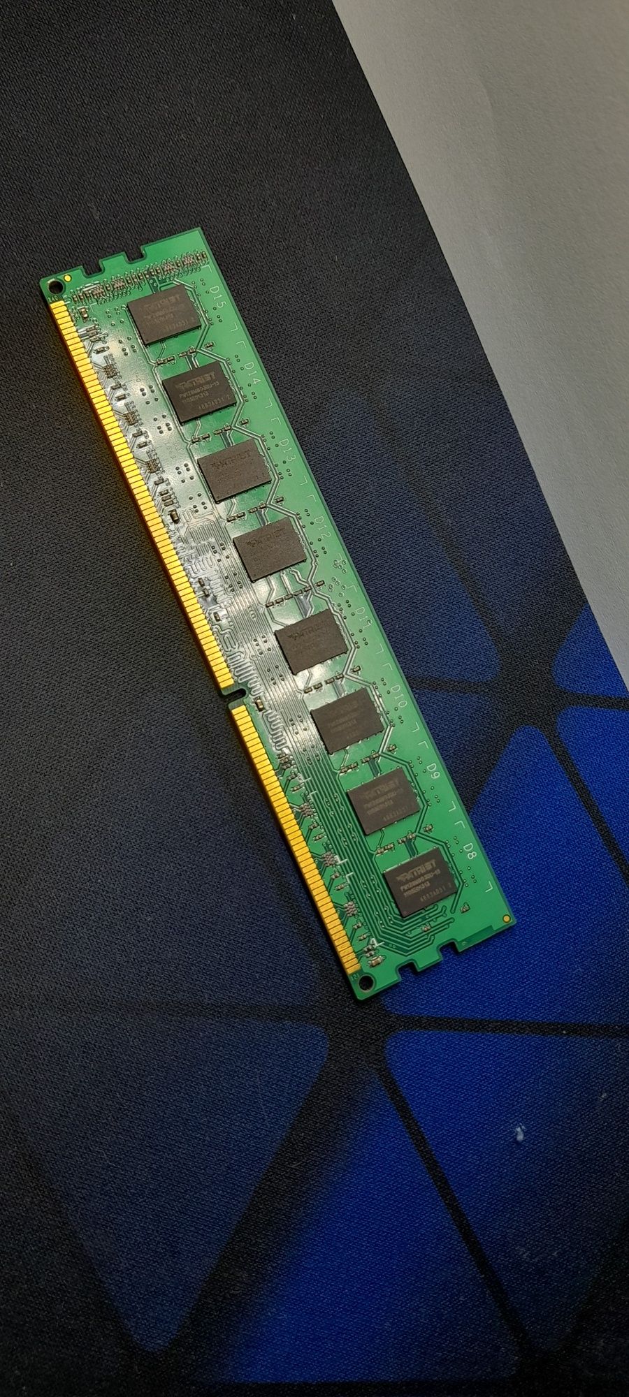 Оперативна пам'ять PATRIOT DDR3 2GB