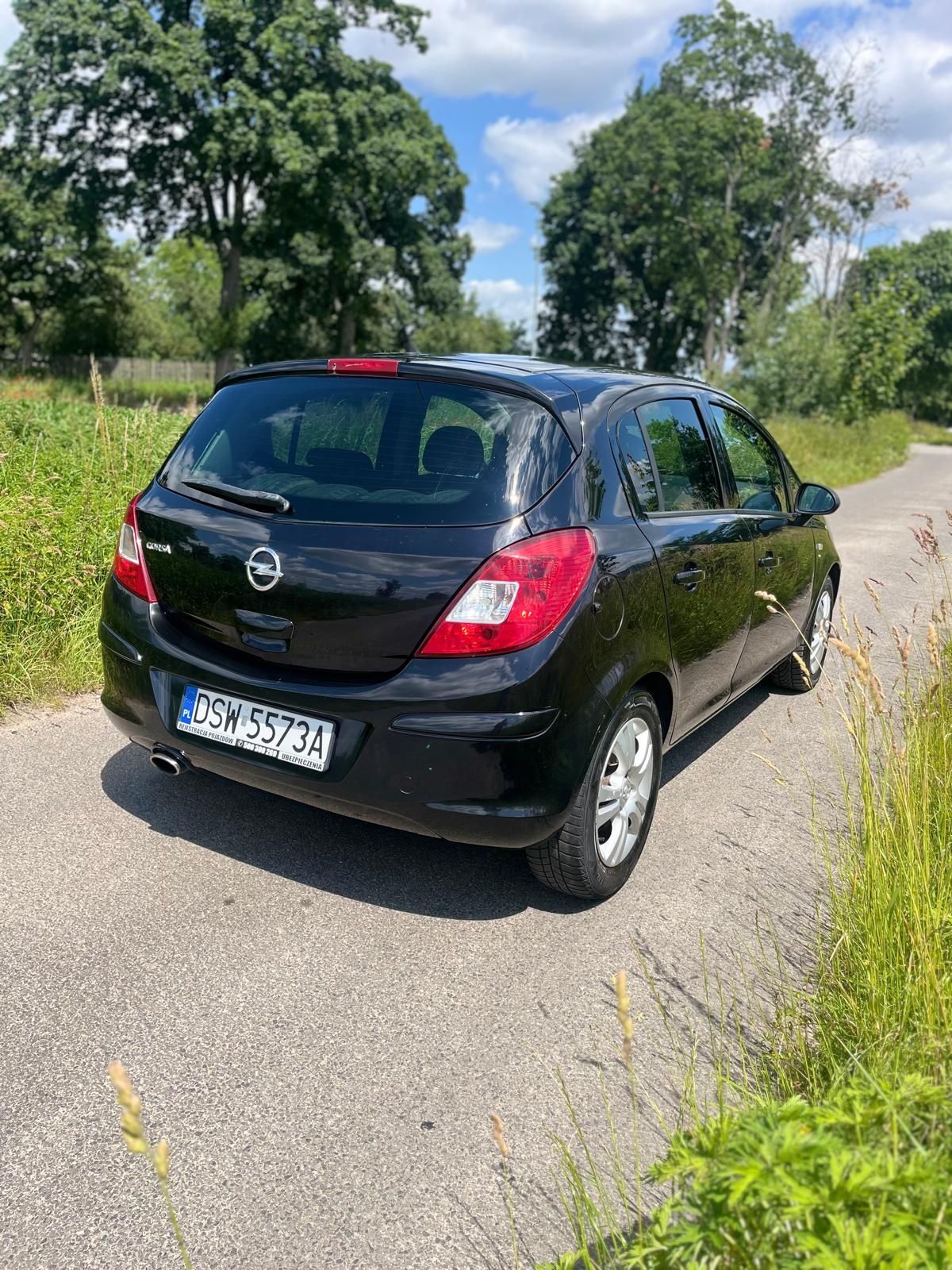 Opel Corsa 1.4  Fajna wersja  Sattelite