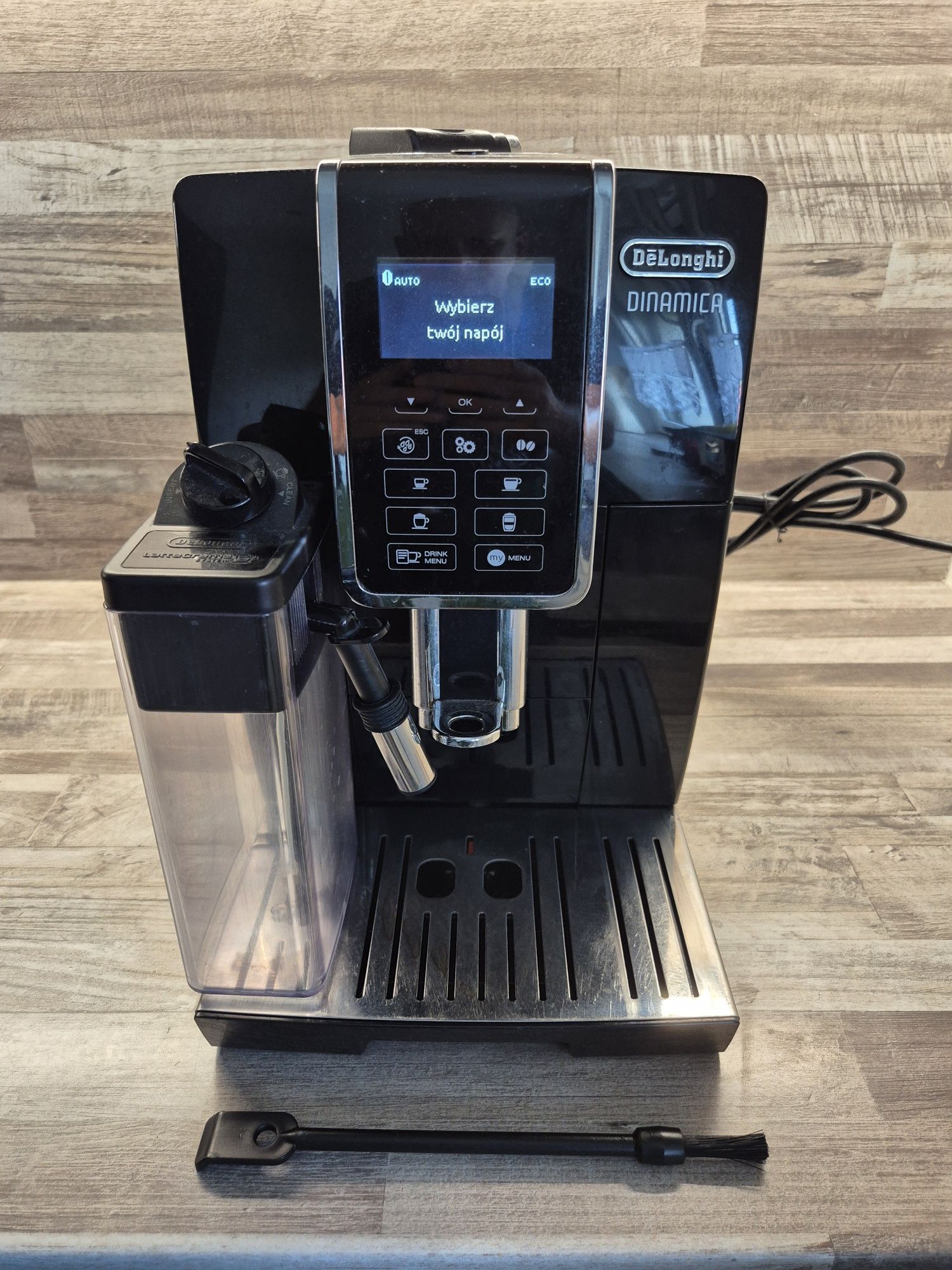 Ekspres do kawy DeLonghi Dinamica