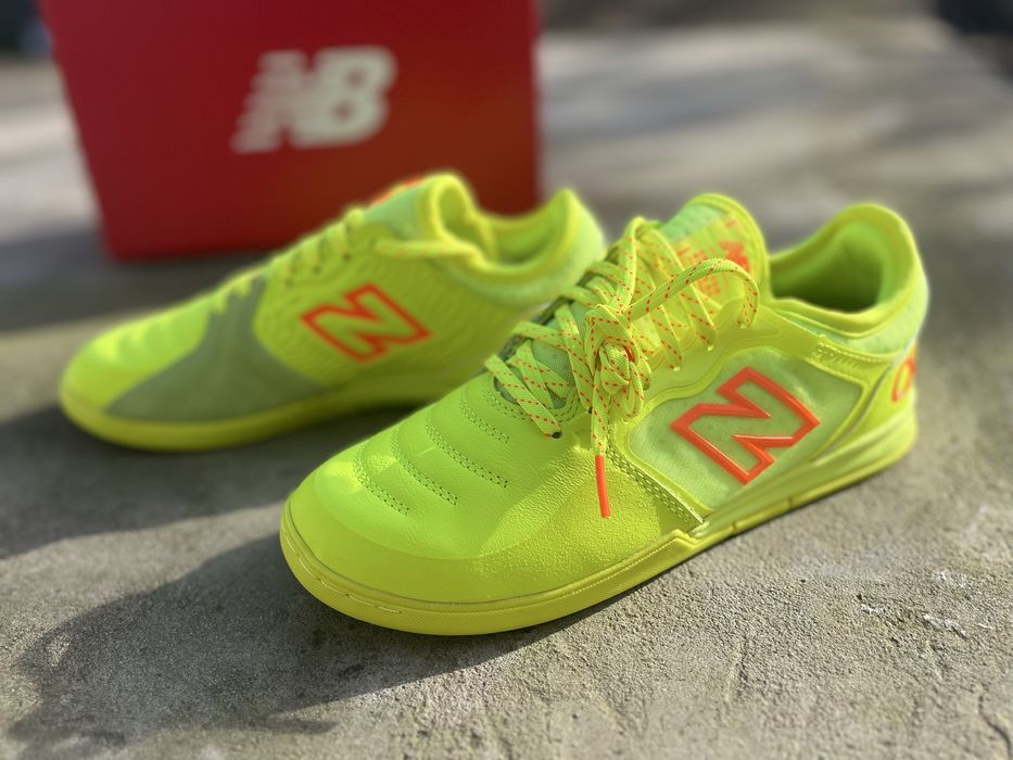 Футзалки New Balance AUDAZO V5 PRO