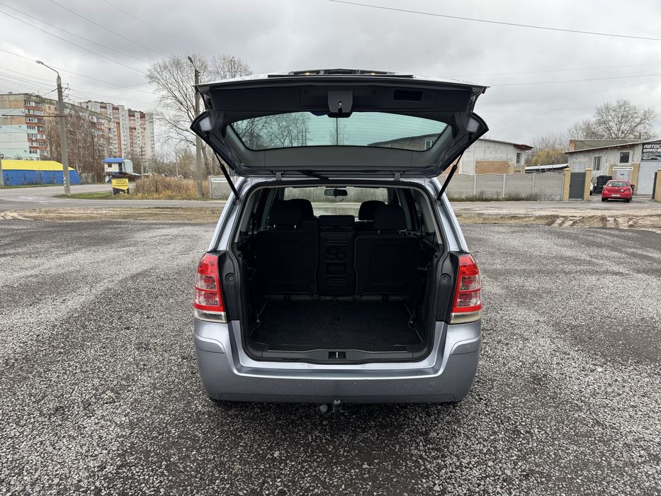 Продам Opel Zafira В 7 місць