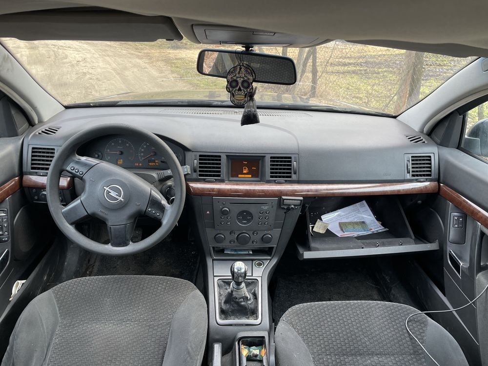 Разборка Opel Vectra C двери сидения телевизор балка цапфа