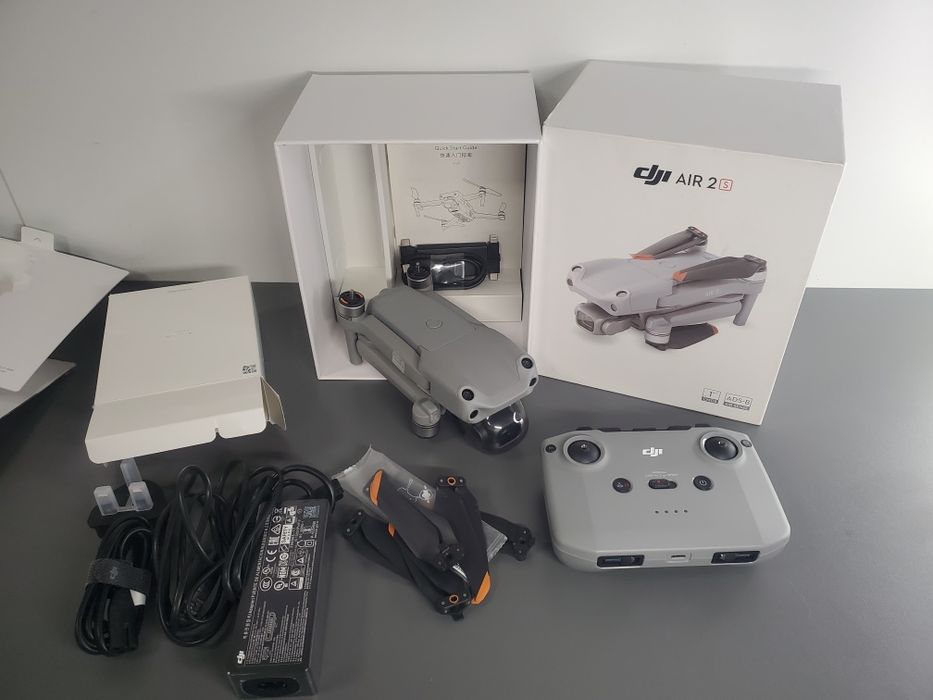 Дрон на продаж DJI air 2s