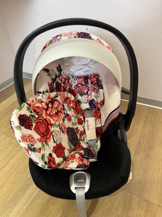 Автокрісло Cybex Cloud Z i-Size Spring Blossom Light