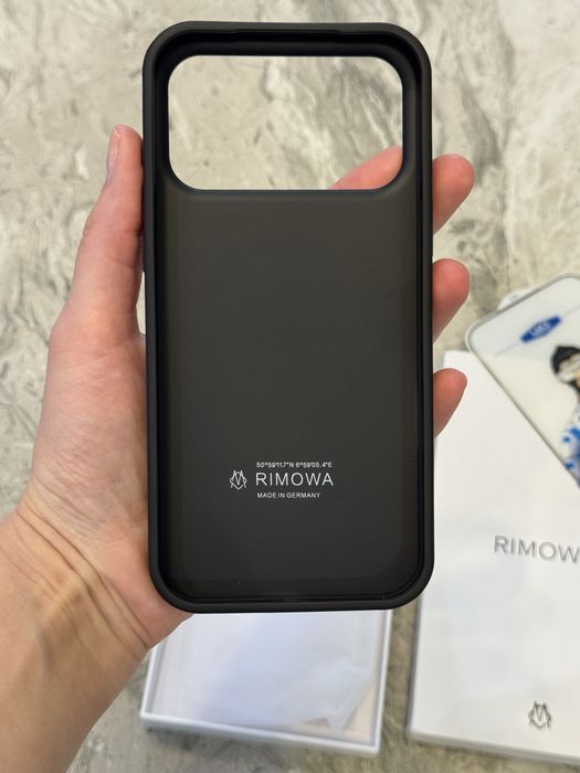 Чехол кейс бампер Rimowa Case 17 Pro Max aluminium, black, green