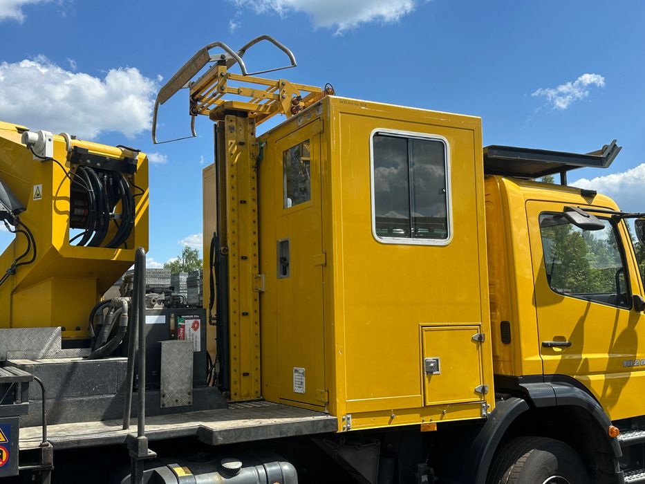 MERCEDES Podnośnik/Podest do TRAKCJI - dwudrożny dwudrogowy szynowy