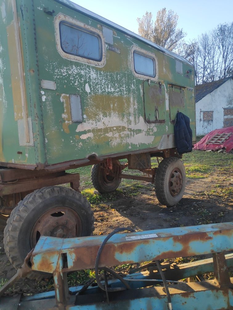 Продам кунг на колесах