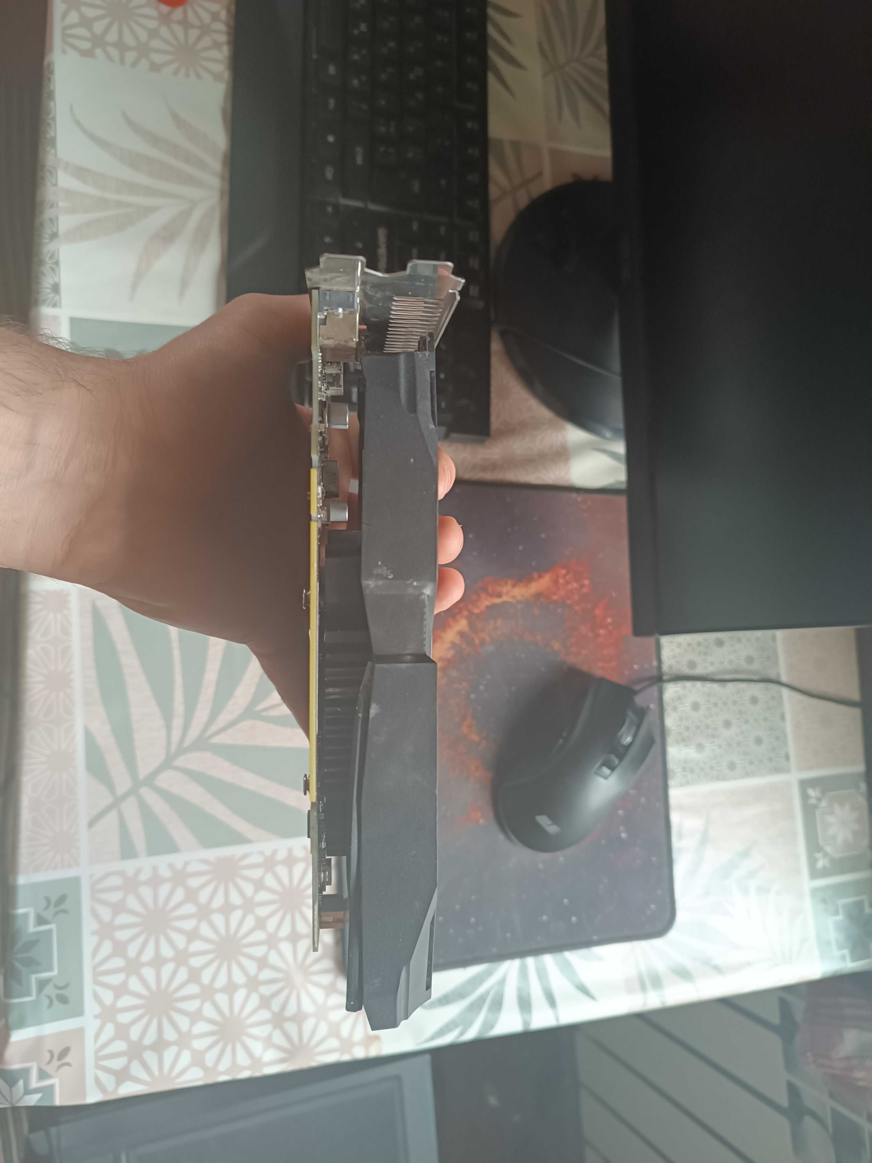 Видеокарта Asus dual ос gtx 1650-O4G (б/у)