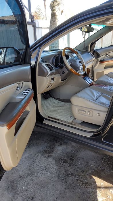 Продам лексус вхорошому стані