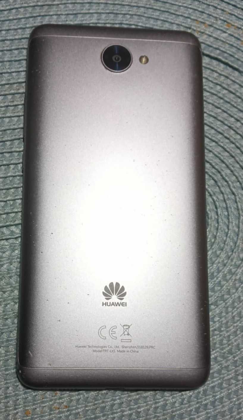 Telefon HUAWEI Y7