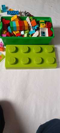 Dwa zestawy klocków LEGO Duplo