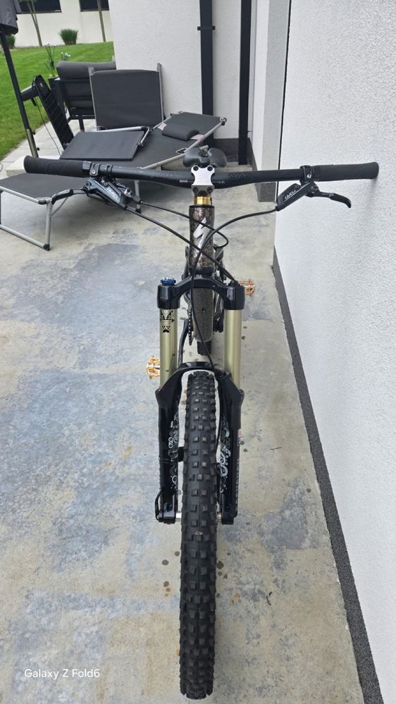 Specialized demo 8