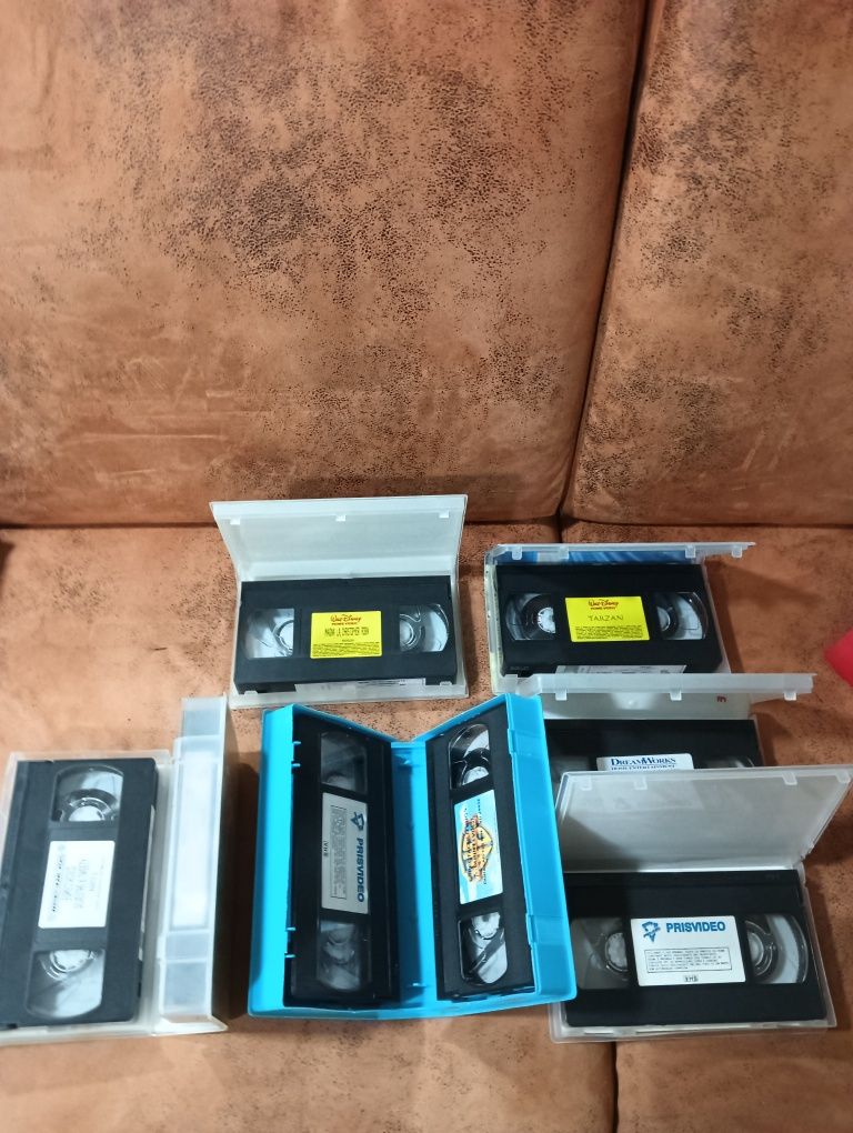 Cassetes VHS desenhos animados