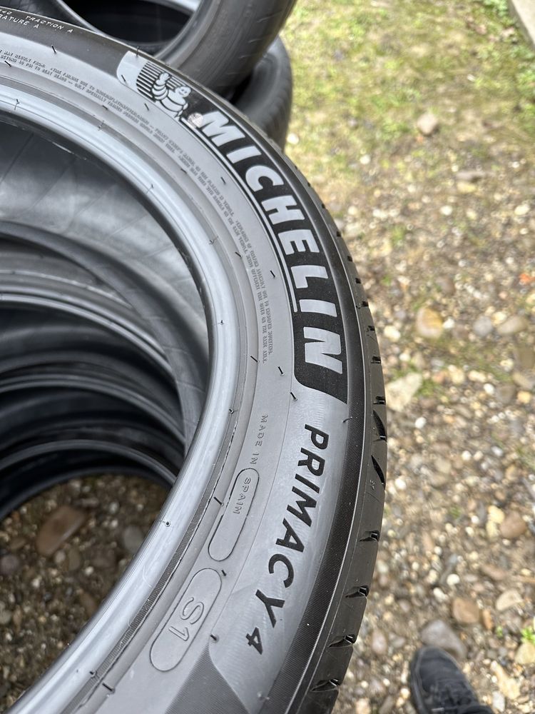 235/50/19 Michelin Primacy 4 S1