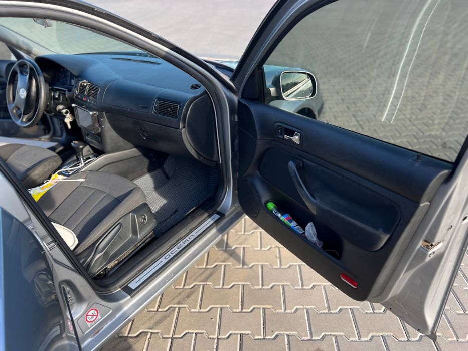 Volkswagen Golf 1.9tdi 2003 Automat