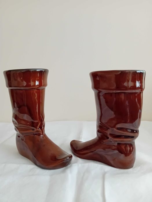 Wazony w kształcie buta z ZMO Jaroszów -Polska lata 70-te cena 1 szt..