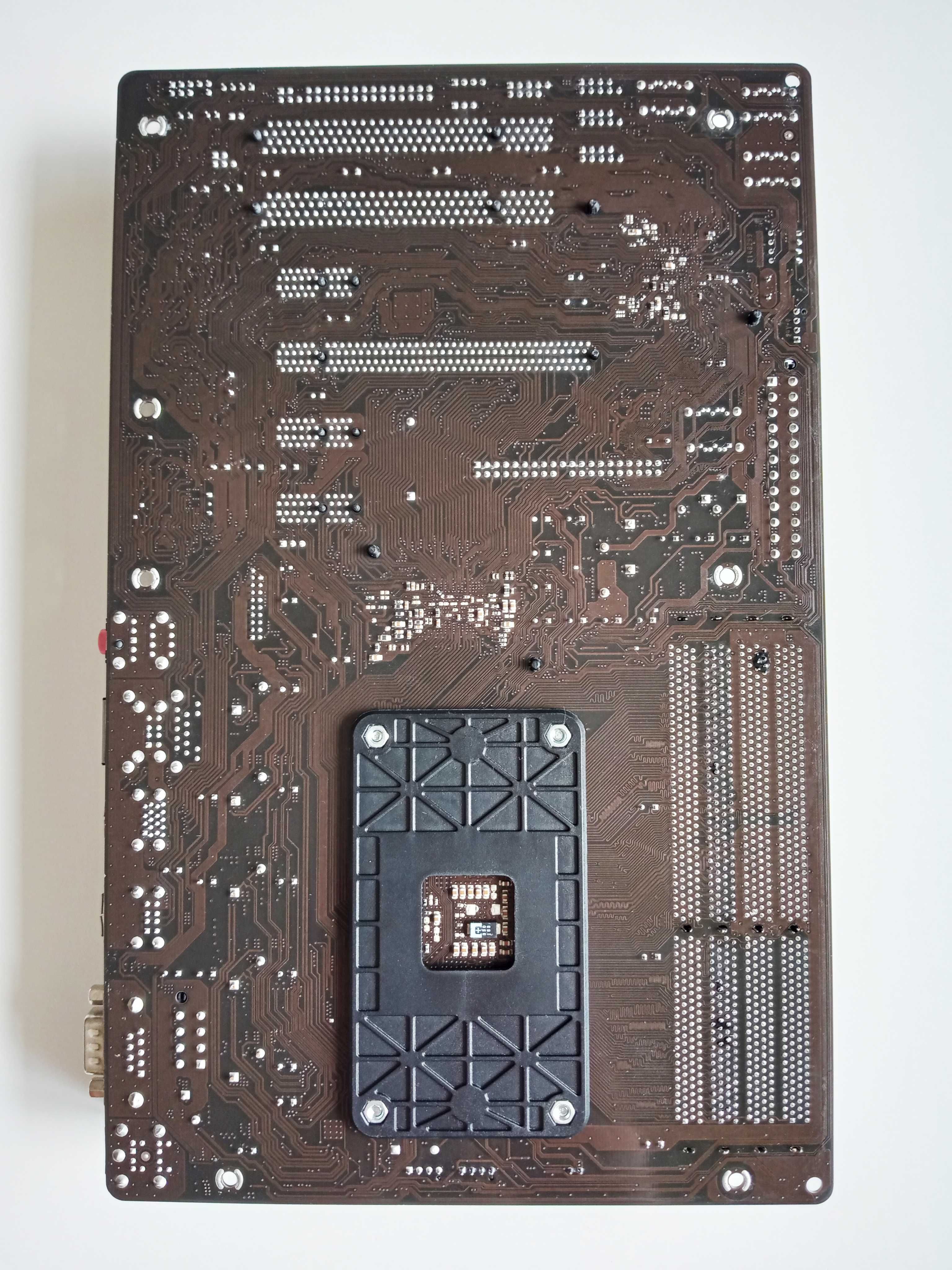 Płyta główna ASRock 980DE3/U3S3, PCIe 2.0, DDR3, USB 3.0, SATA III