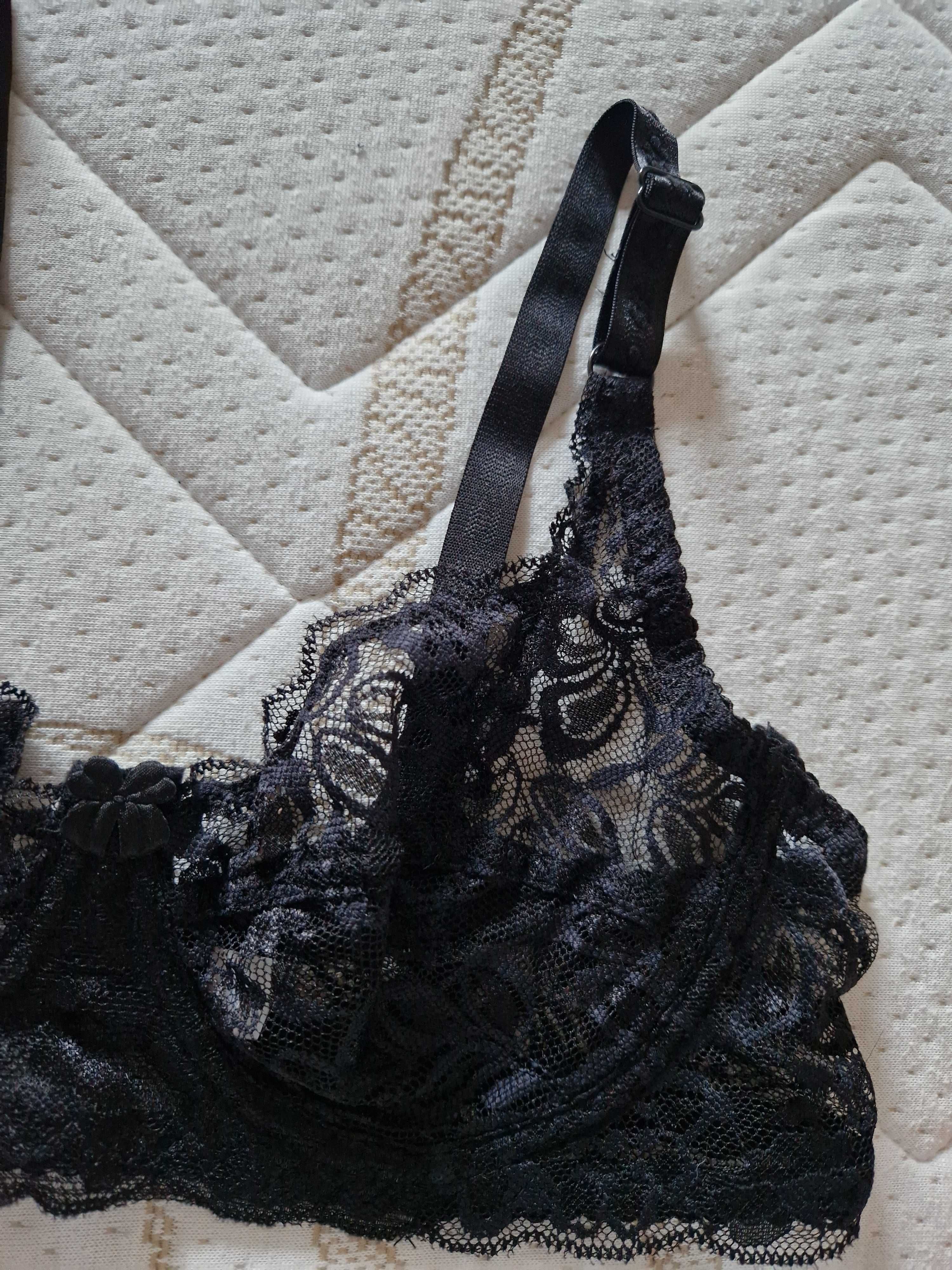 Nowy czarny koronkowy biustonosz, rozmiar S 36,70% bawełna 30% spandex