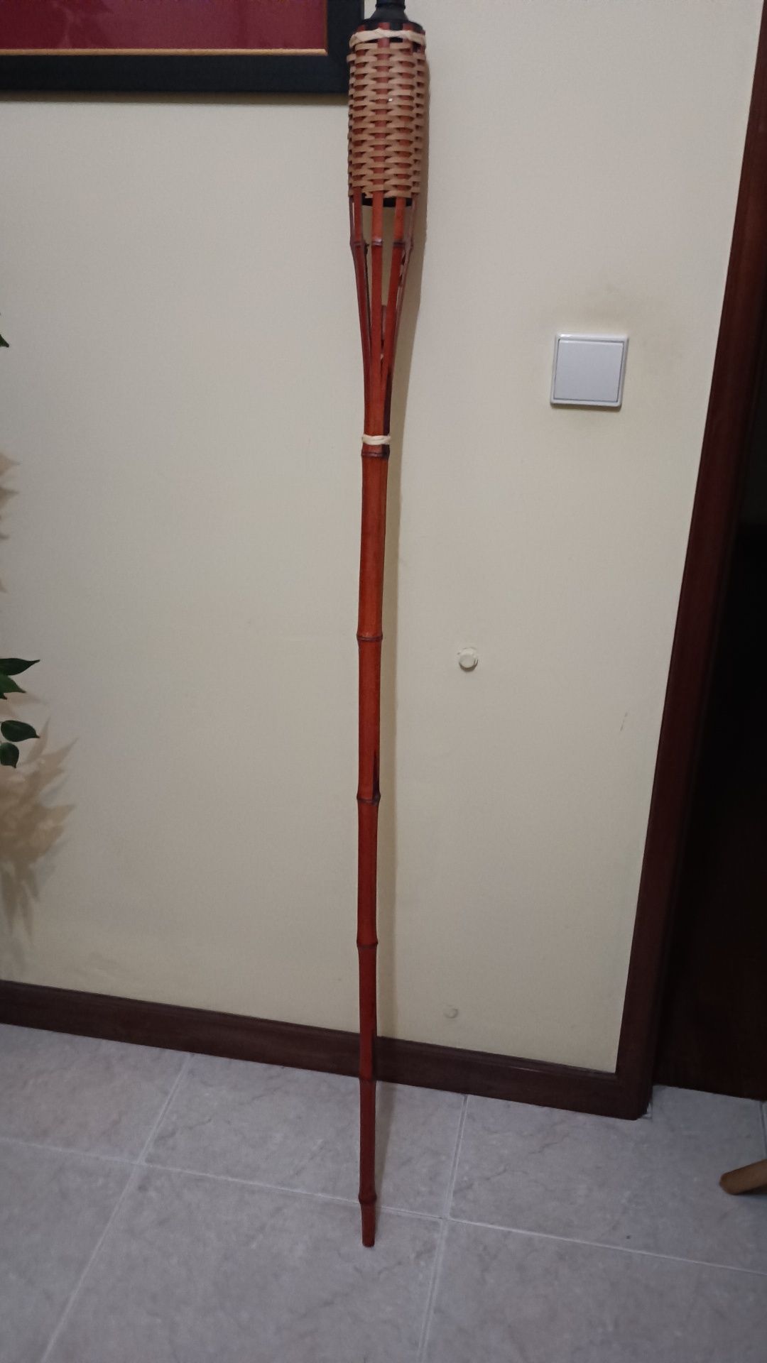 Lampião com garrafa de álcool