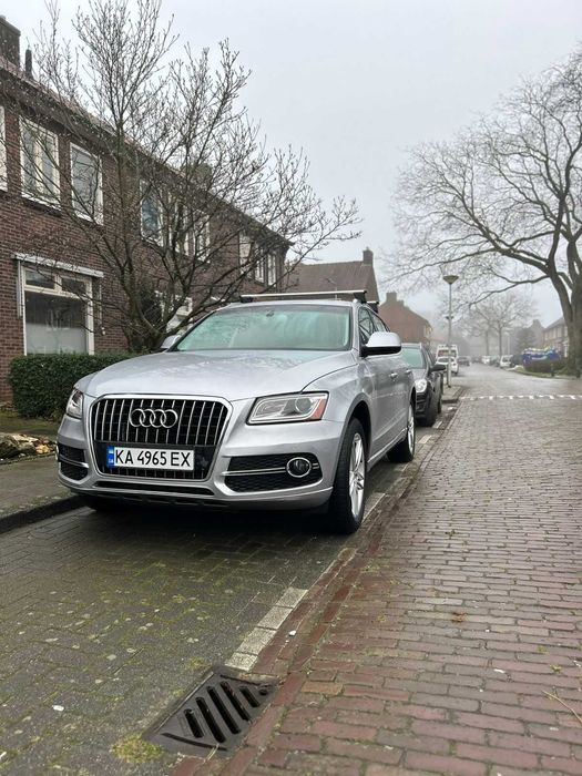 Audi Q5 Premium +     2016