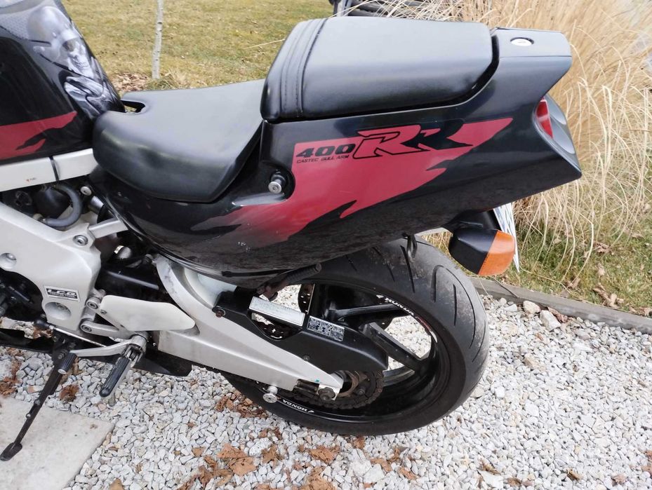 Honda CBR400 RR Fireblade - z rodziny kultowych SC28, rywal ZXR400