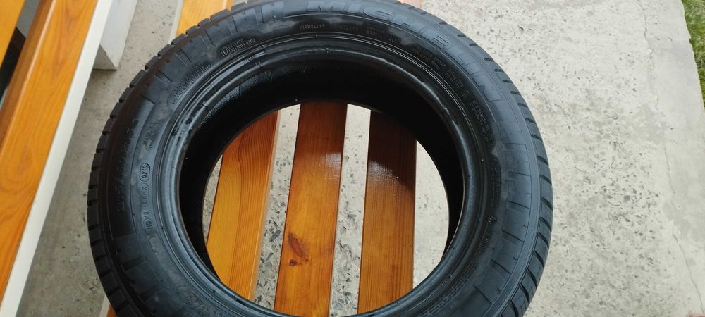 Продам б/у Шини 215/55 R16 Michelin Agilis 51