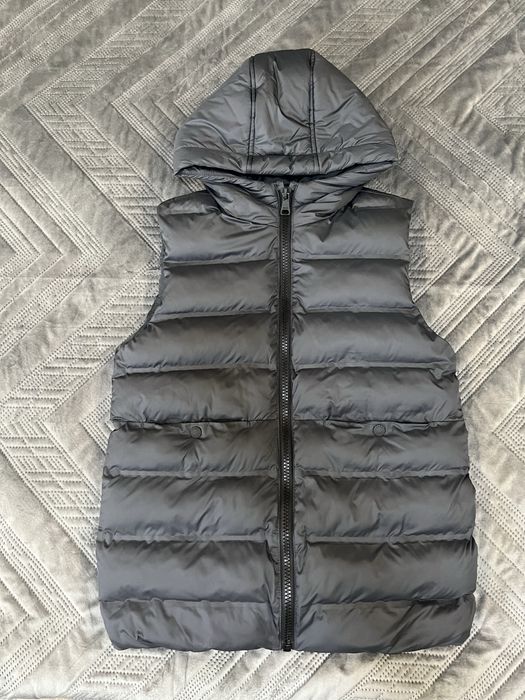 Продам жилетку для девочки