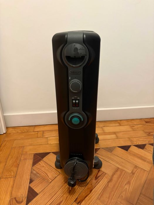 Radiador a Óleo DeLonghi - Como Novo