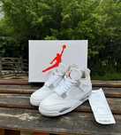 Jordan 4 RetroWhite Oreo (2021) (GS) 41