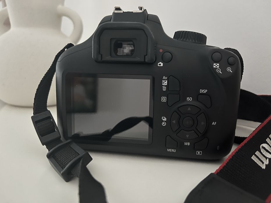 Vendo Canon EOS 4000D