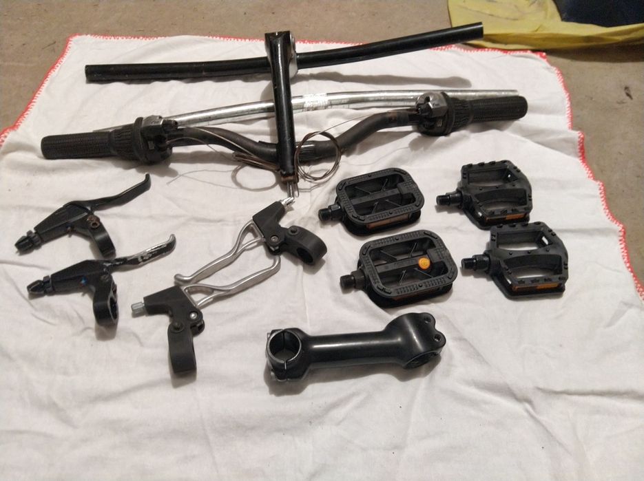 Kierownica klamki Korba siodełko opona hamulce V brake