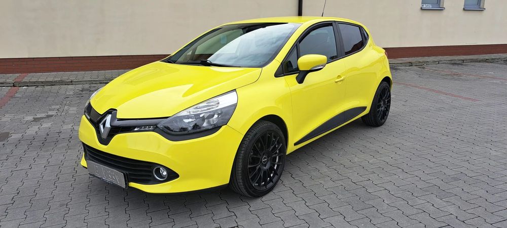 Renault Clio bezwypadkowy , serwisowany , sprowadzony , opłacony