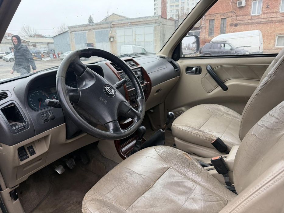 Nissan Terrano 2001рік 2,7дизель повний привід 4х4