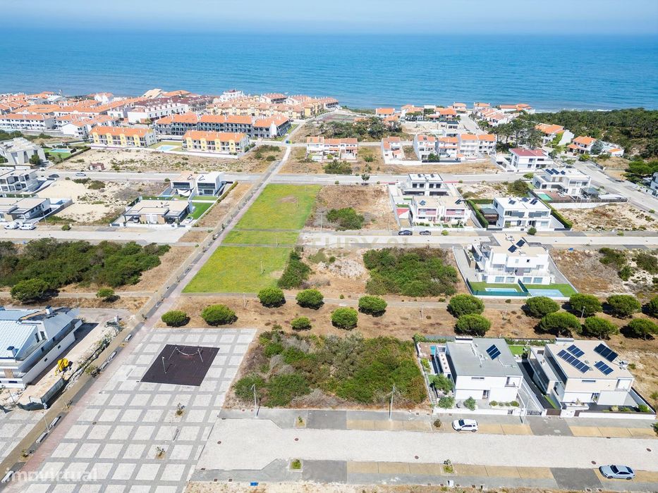 Excelente lote para construção à beira mar