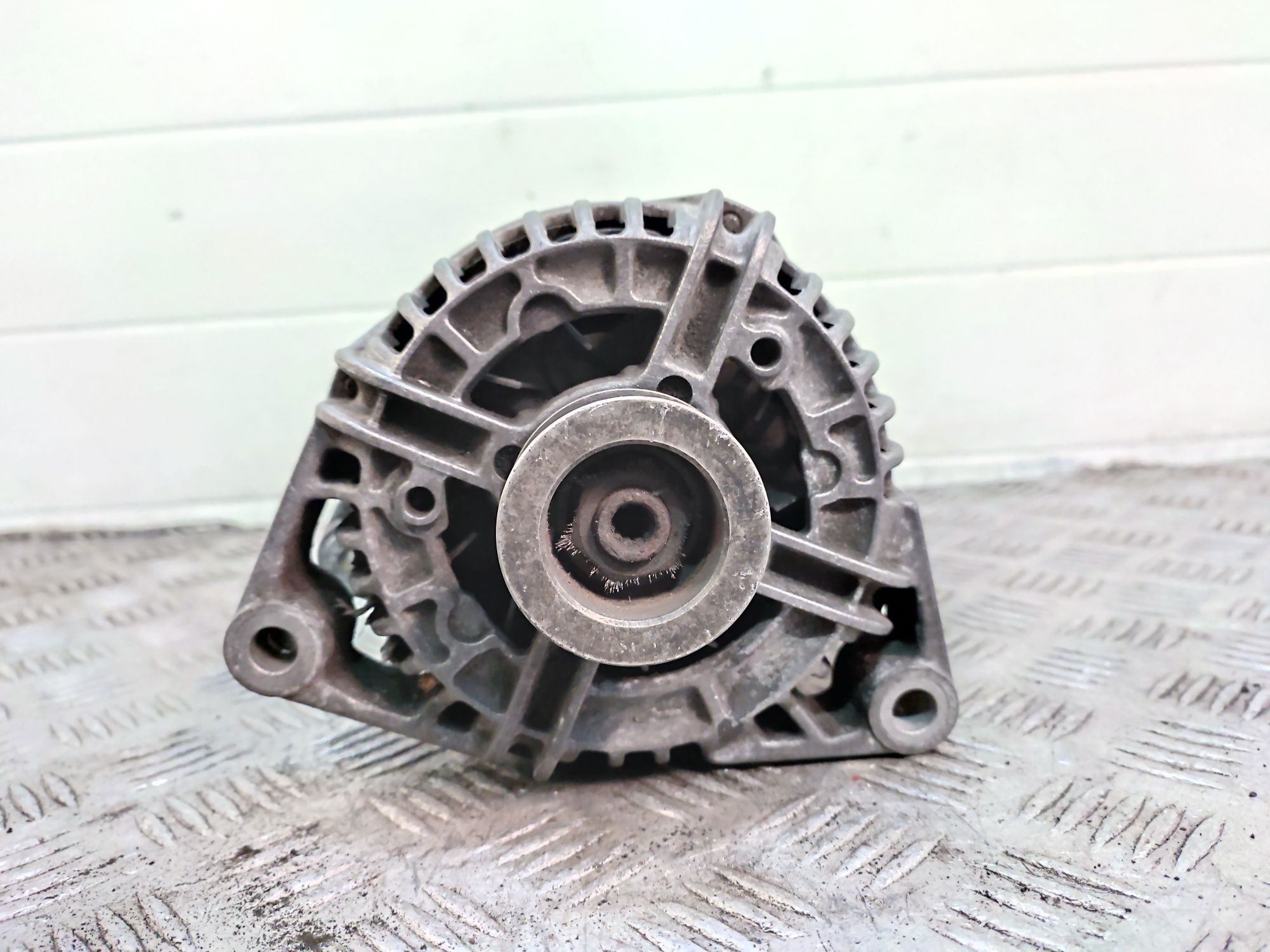 Opel Vectra C 2.2 DTI alternator 140A