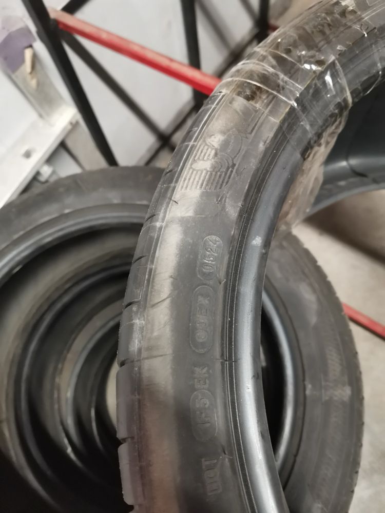 Шини Michelin 305/30/r20