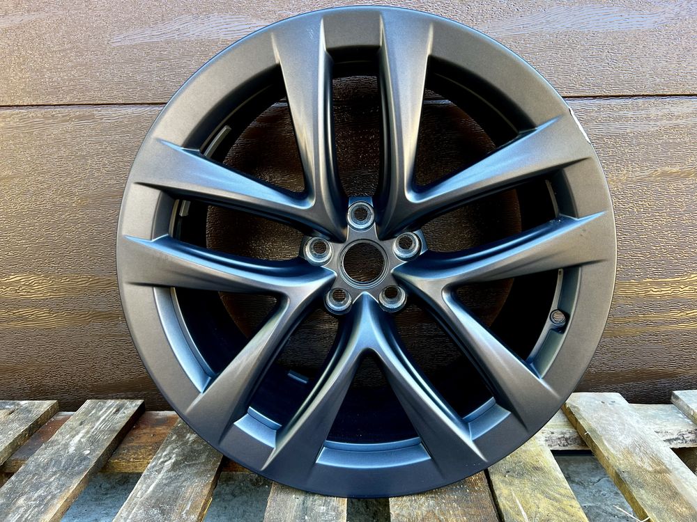 Pojedyncza Felga Tesla S 21”. 10,5J ET45, 5x120, PLAID. Oryginalna.
