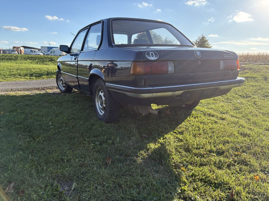 BMW E21 315 posiada książki serwisowe 1979rok