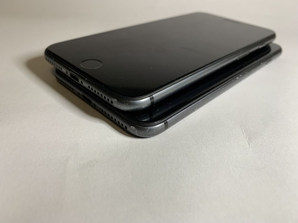 iPhone 8+ plus айфон