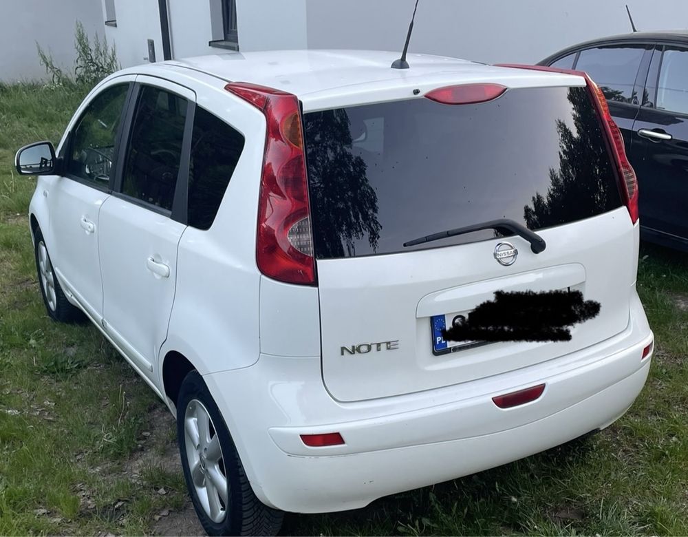 Nissan notte 1,4 b. - bardzo oszczedny .