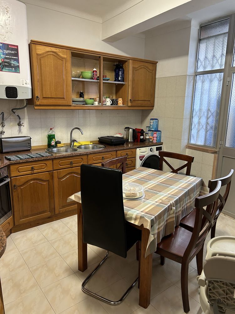 Limpeza casa ,  escritorio , Alojamento , escadas.