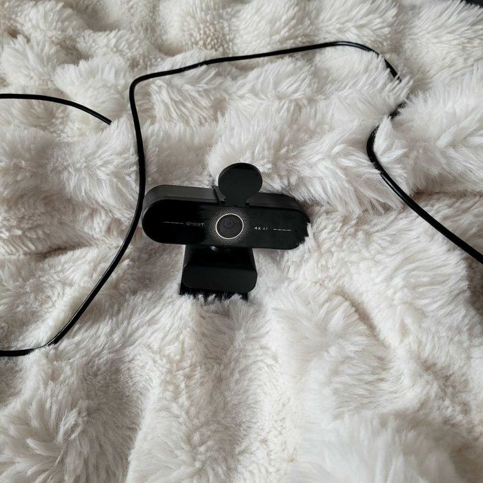 Веб-камера 4К ЕМЕЕТ С60Е із двома мікрофонами