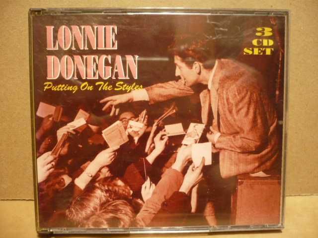 Potrójny box z płytami CD Lonnie Donegan Putting on the styles. 3 x CD