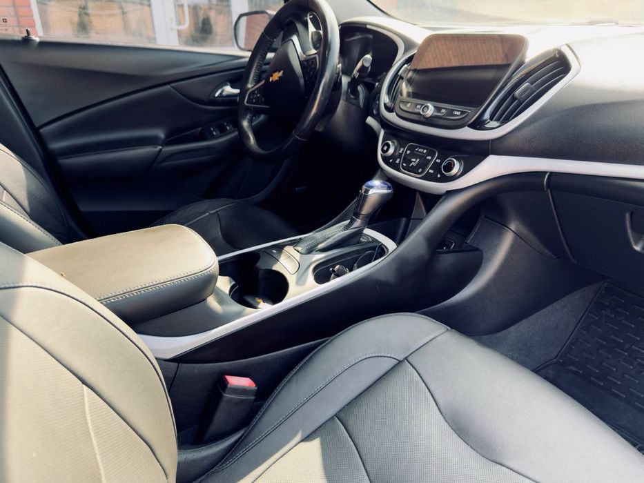 Chevrolet volt 2 LT 2017