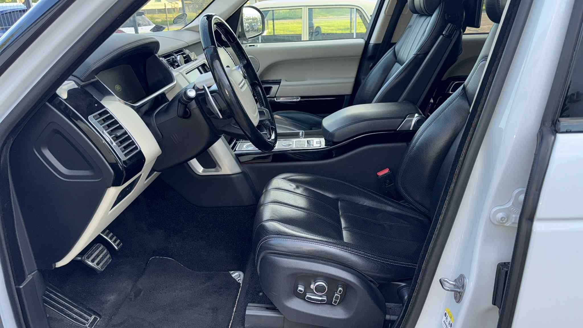 RANGE ROVER 4.4 V8 SDV8 Aurobiography – definicja luksusu i klasy.