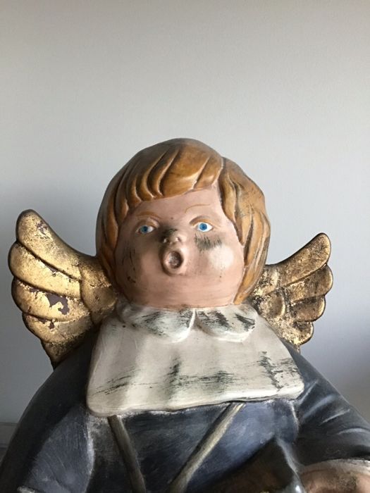 Anjo antigo  em barro