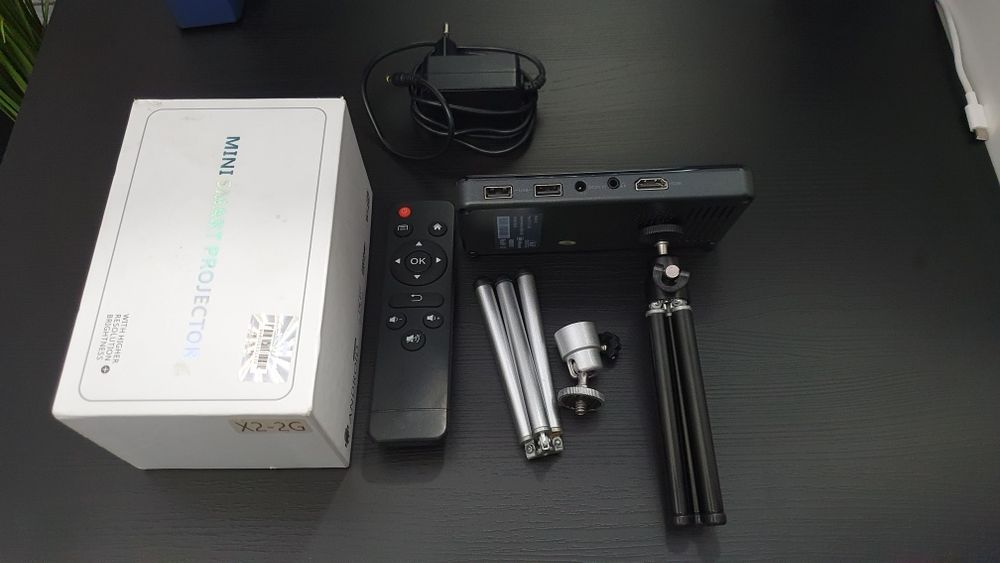 Projektor na sprzedaż Mini Smart Projector