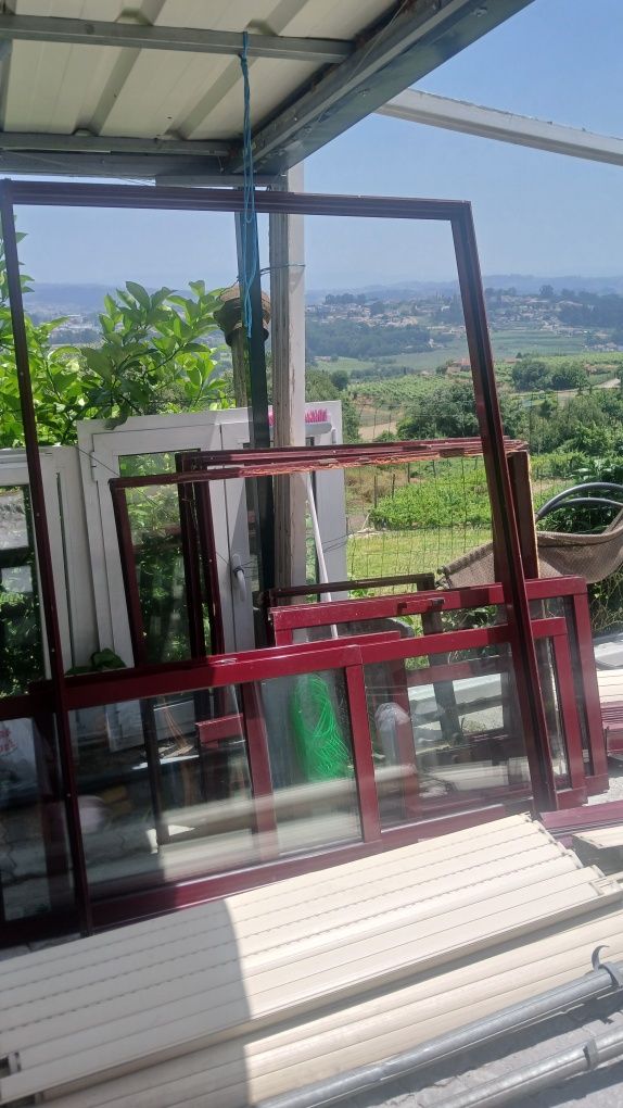 Vendo janelas vidro duplo